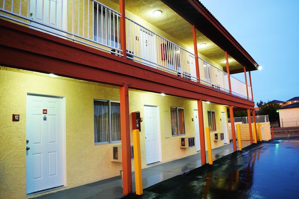 ויקטורוויל Mojave Inn מראה חיצוני תמונה